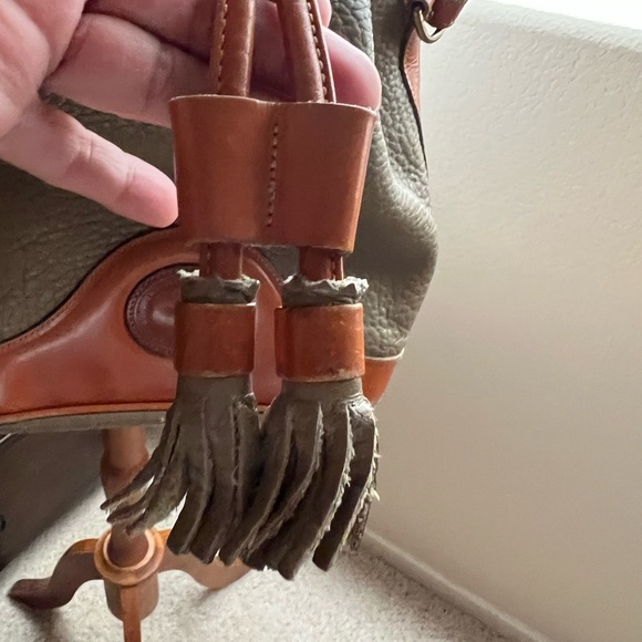Dooney & Bourke olive green Vintage handbag - Picture 7 of 8
